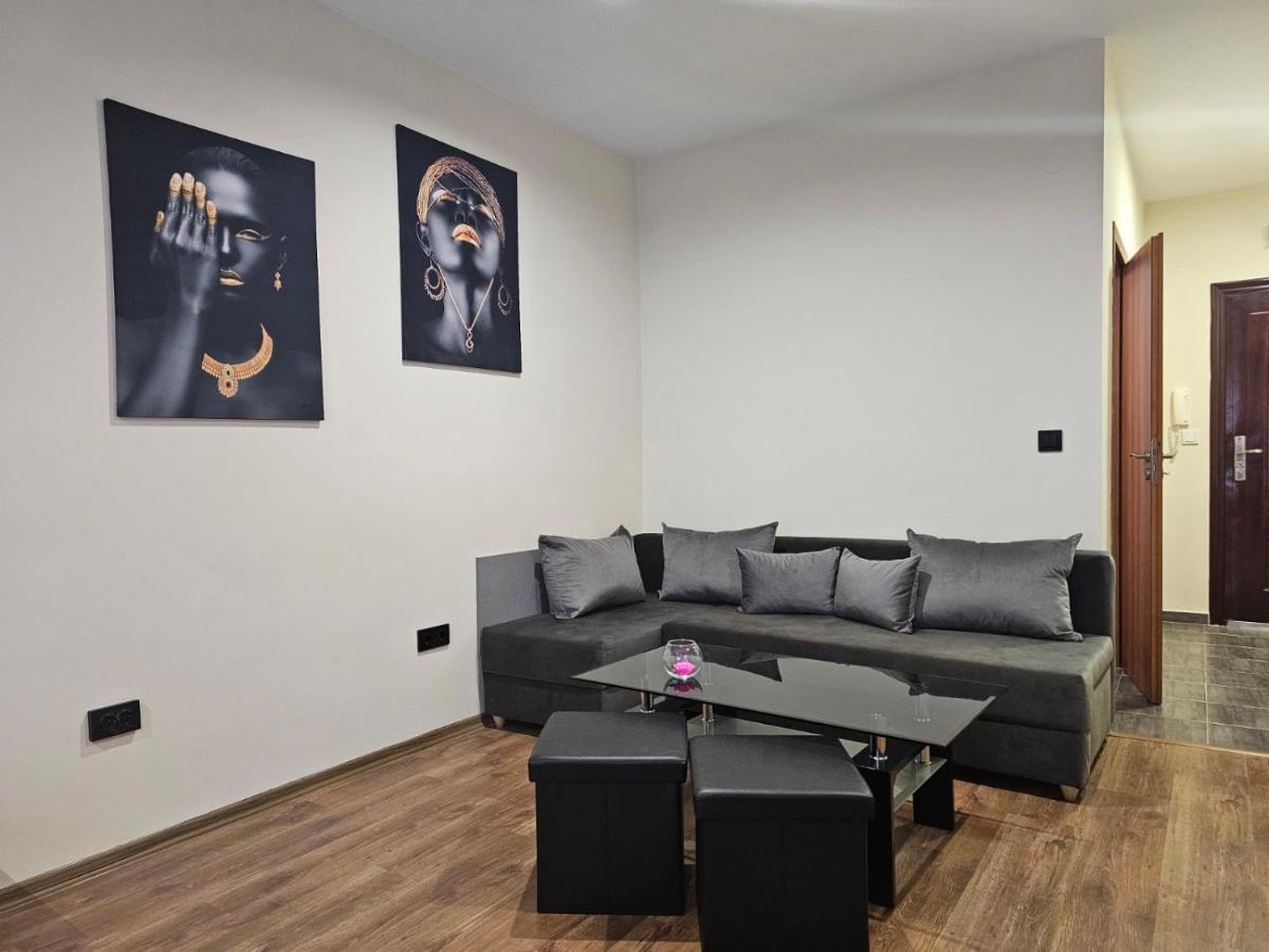 Studio Mirage Kazanlŭk Dış mekan fotoğraf