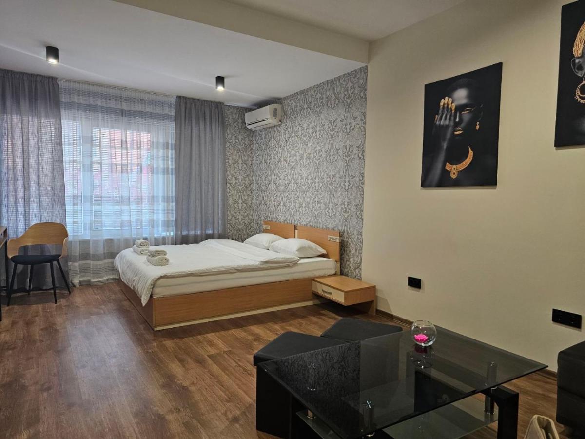 Studio Mirage Kazanlŭk Dış mekan fotoğraf