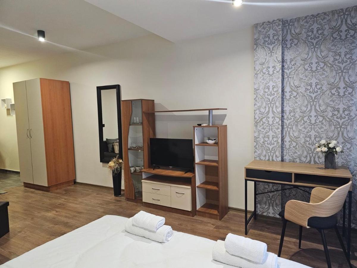 Studio Mirage Kazanlŭk Dış mekan fotoğraf